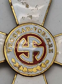 Ekstremt sjældent originalt Schalburg kors - emaljeret udgave for officerer