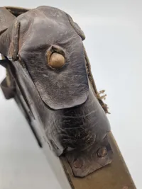 Original senkrigs Husqvarna magasin taske af presset pap fra Den Danske brigade i Sverige WW2