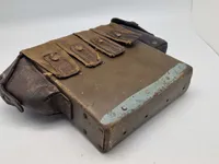 Original senkrigs Husqvarna magasin taske af presset pap fra Den Danske brigade i Sverige WW2