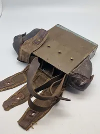 Original senkrigs Husqvarna magasin taske af presset pap fra Den Danske brigade i Sverige WW2