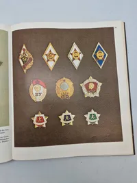 Opslagsværk over USSR ordner og medaljer