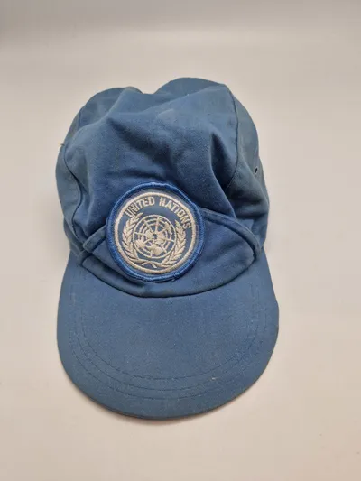 Original UN cap