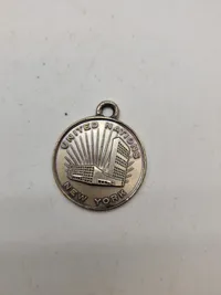 Samling originale effekter fra Civilforsvaret og HJV