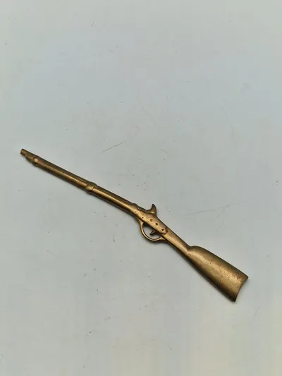 lille messing musket