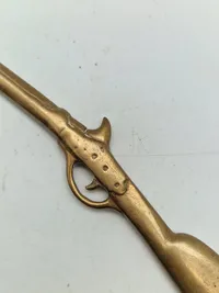 lille messing musket