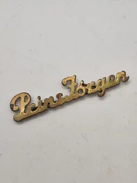 Diverse pins og knapper