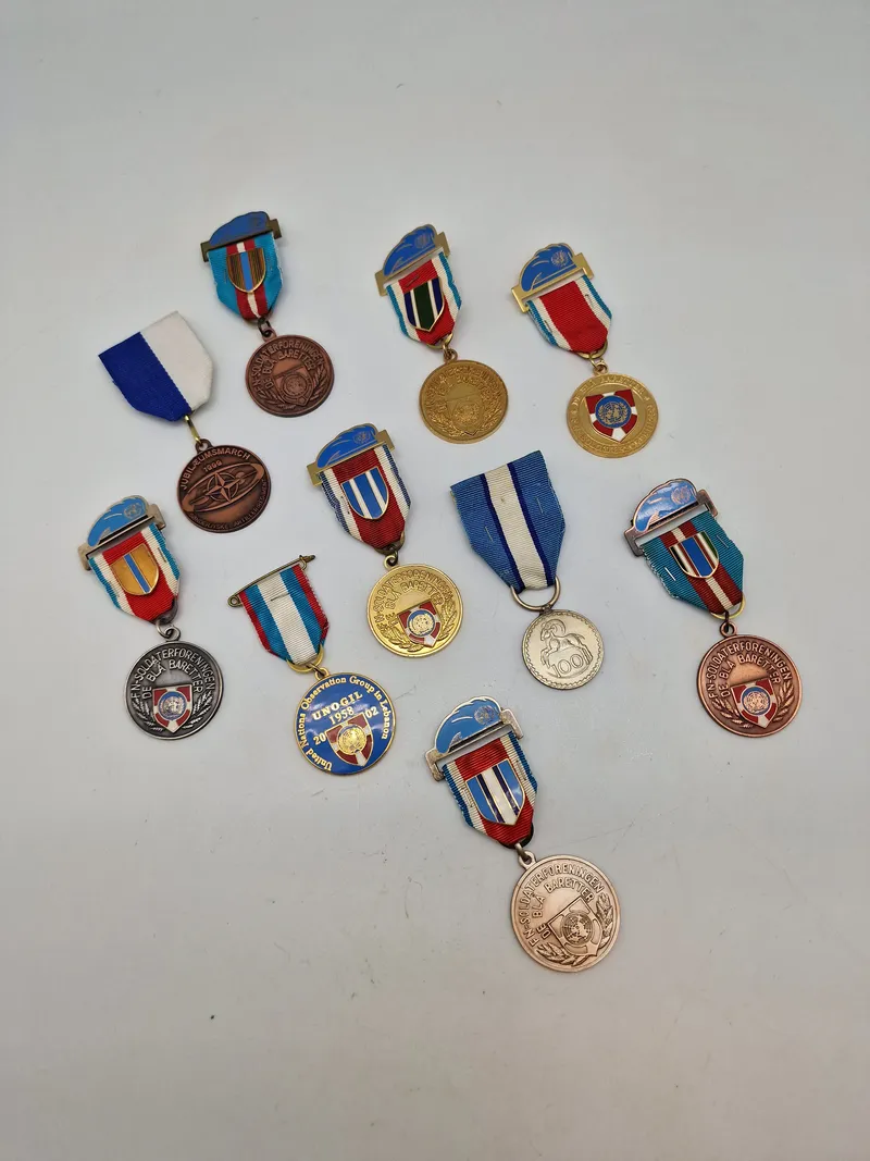 Lot UN medaljer