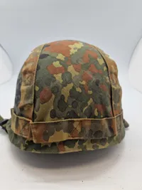 Original Bundeswehr hjelm med Flecktarn overtræk