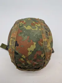Original Bundeswehr hjelm med Flecktarn overtræk
