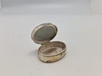 Pilleæske med porcelæns indlæg - sterlingsølv