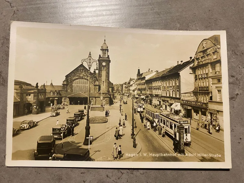 Originalt tysk WWII postkort (Adolf Hitler straße)