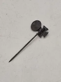 Original pin - ww2