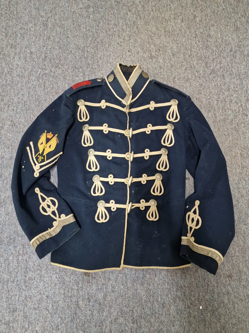 Sjælden tysk ww1 uniform der har tilhørt dansk sønderjyde for en unteroffizier & fahnenträger fra husar RGT “Königin” Wilhemina der Niederlande (Hannoversches) no 15, 3 eskadron