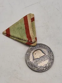 Original Hungarian Kingdom post WW1 Horthy Commemorative Medal of the World War