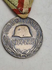 Original Hungarian Kingdom post WW1 Horthy Commemorative Medal of the World War
