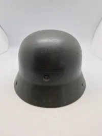 Original tysk M/35 hjelm - ww2, overmalet mærker