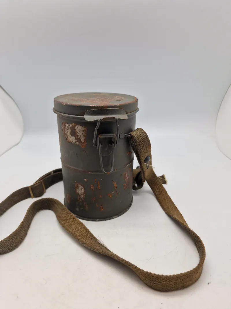 Original tysk M/1917 gasmaske beholder