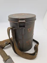 Original tysk M/1917 gasmaske beholder