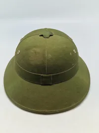 Original NVA pit helmet - Vietnamkrigen