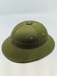 Original NVA pit helmet - Vietnamkrigen