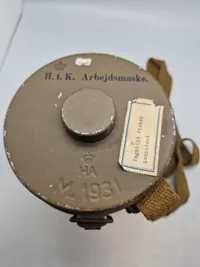 Original dansk M/1931 gasmaske beholder