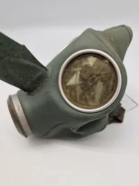 Original tysk Volksgasmaske med kasse - ww2