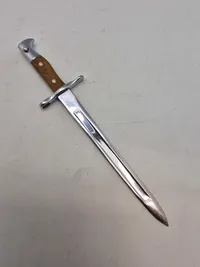 Miniature bajonet papirkniv til minde om soldater tiden