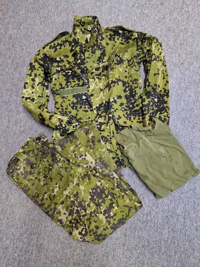 Lot diverse M84