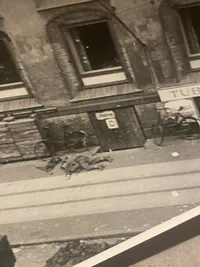 Lot ww2 fotos fra bykampe i København Amaliegade 26  - genoptryk???