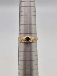 Ring i æske,  guld ?