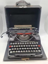 Original Tysk WW2 SS skrive maskine i bakalit, virker