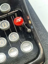 Original Tysk WW2 SS skrive maskine i bakalit, virker