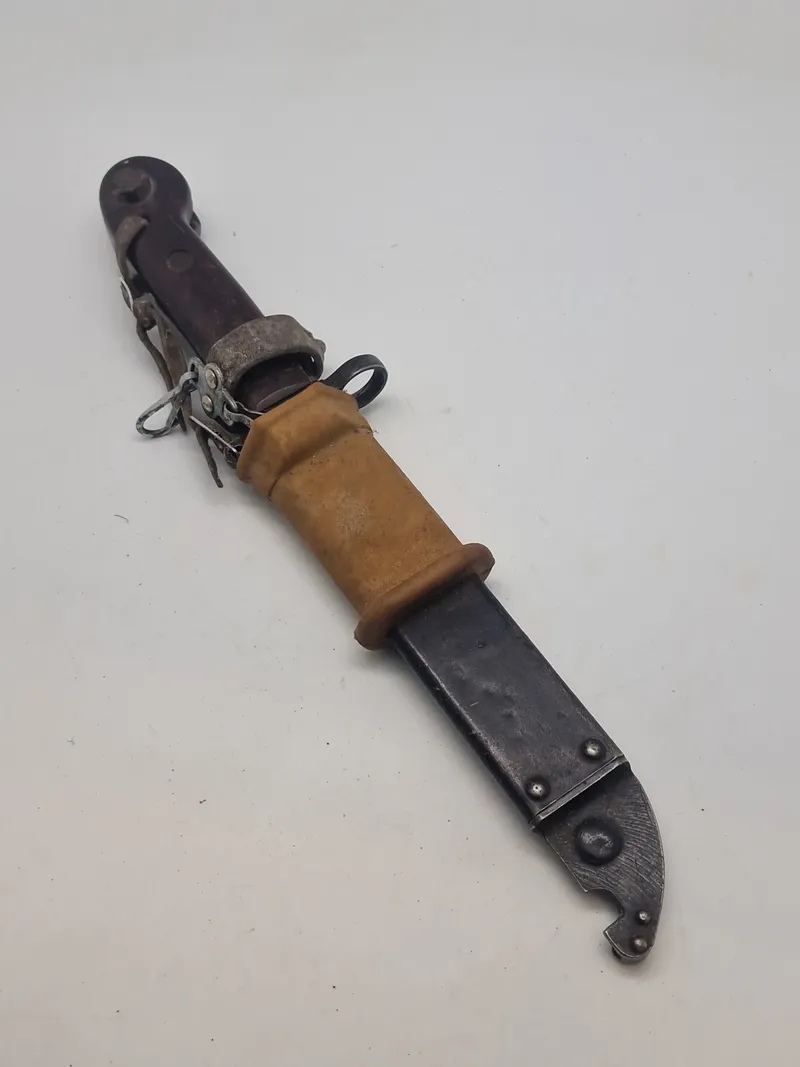 Original AK-47 bajonet