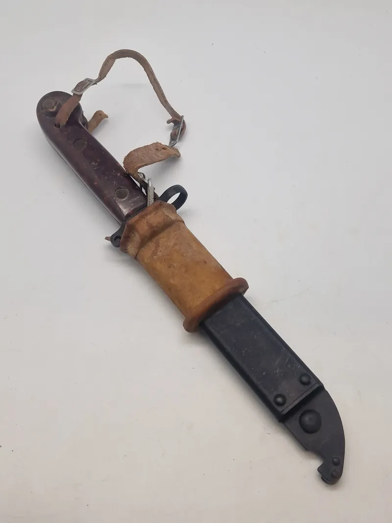 Original AK-47 bajonet
