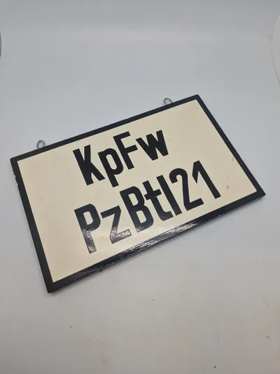 Originalt panzer skilt fra den kolde krig