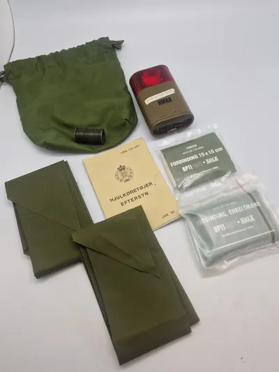 Lot diverse dansk militaria