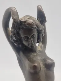 Bronce figur nøgen dame