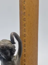 Bronce figur nøgen dame