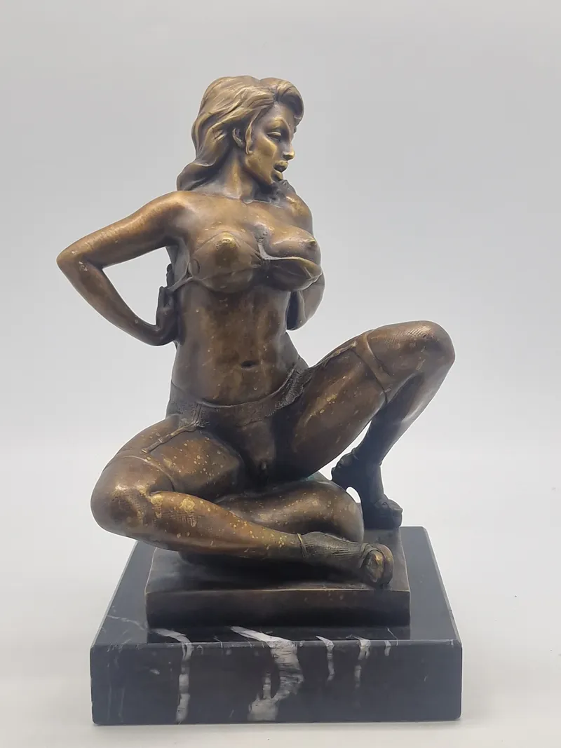 Erotisk figur af bronce
