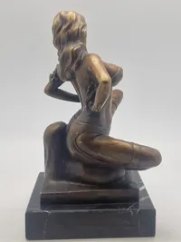 Erotisk figur af bronce