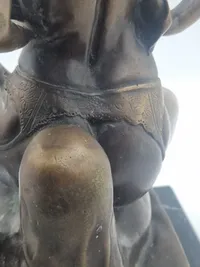 Erotisk figur af bronce