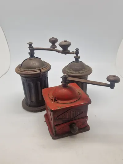 Samling kaffe møller