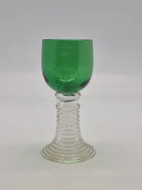 Originalt glas fra kongeskibet ( mindre afslag )