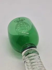 Originalt glas fra kongeskibet ( mindre afslag )