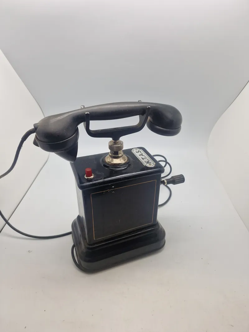 Ældre telefon