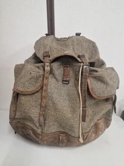 Swiss Army 1943 WW2 Era Alpine Backpack for a Rifle Alpine Rucksack Large Rugged Swiss Military Rucksack