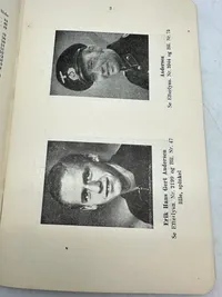 "Udvalg af Billed-Bilag til Danske Politi Efterretninger" af 16.10.1945. 65 sider hæfte med billeder af personer som siden 5.5.1945 har været efterlyst for landsskadelig virksomhed. Mint