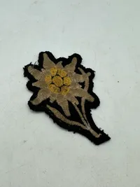 Original SS-Gebirgstruppen Edelweiss Cap Insignia