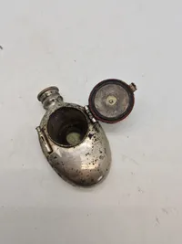 Original sjælden  Victorian Nickel Plated Brass Pocket Spittoon