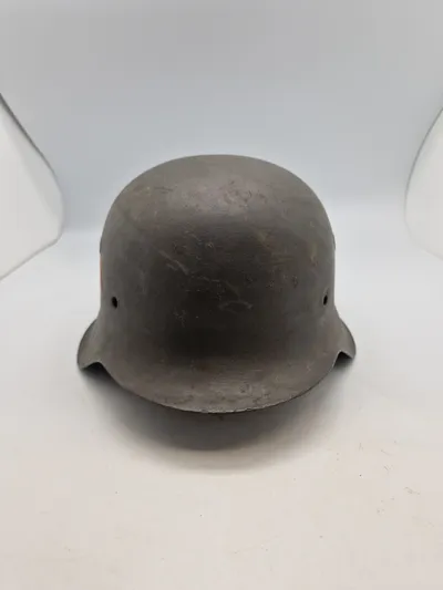 Original tysk M/42 hjelm - anvendt af modstandsbevægelsen